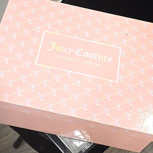 Juicy Couture Angel Mini Tote & Barrel Coin Purse Set - Picture 10 of 10